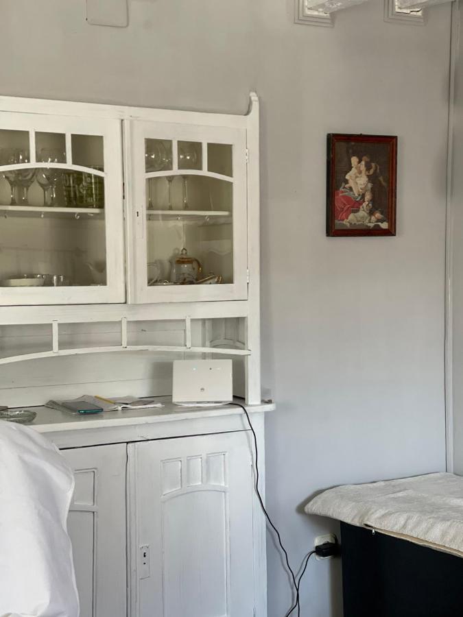 Lubenice-Rodinis Room And Apartment Bagian luar foto
